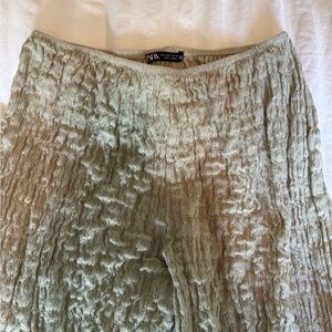 Zara Flowy Beach Green Pants